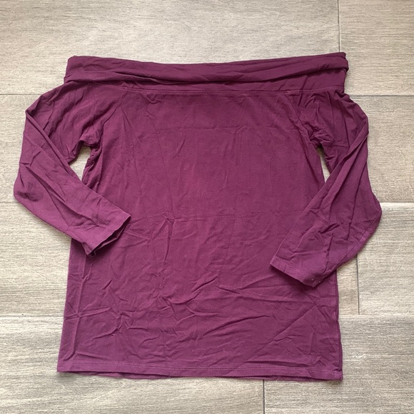 Off The Shoulder Top AE - Picture 2 of 4